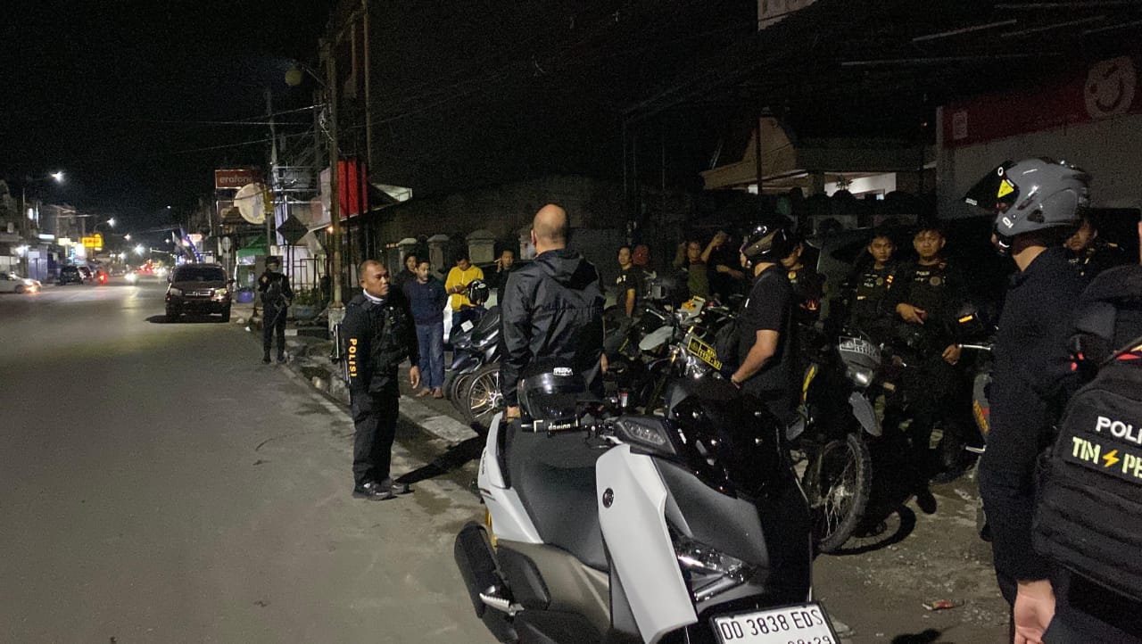 Kapolres Pinrang Pimpin Patroli Gabungan di Wilayah Rawan, Jaga Situasi Tetap Kondusif