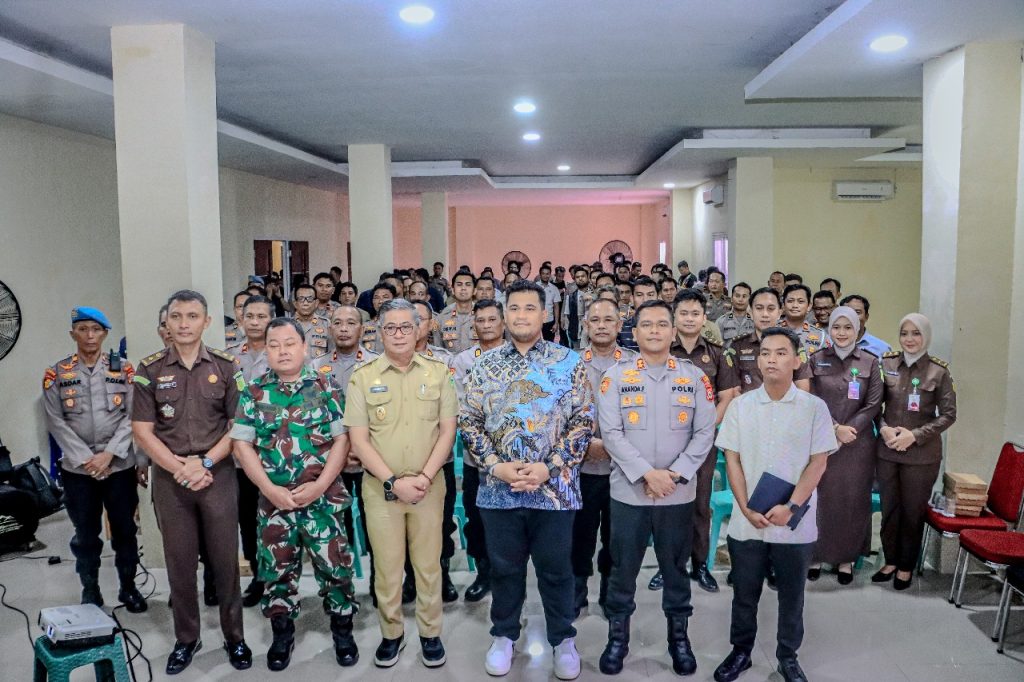 Kapolres Barru dan Jajarannya Menyambut Kunjungan Kerja Anggota Komisi III DPR RI Andi Amar Ma’Ruf Sulaiman