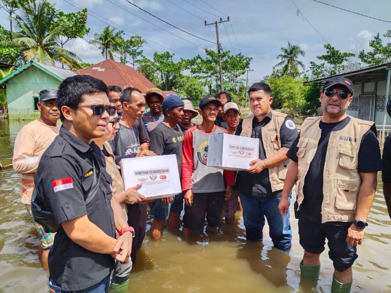 Harapan dalam Setiap Paket – 4000 Sembako Tiba di Sumut & Aceh, Bantu Masyarakat yang Masih Terjebak Banjir