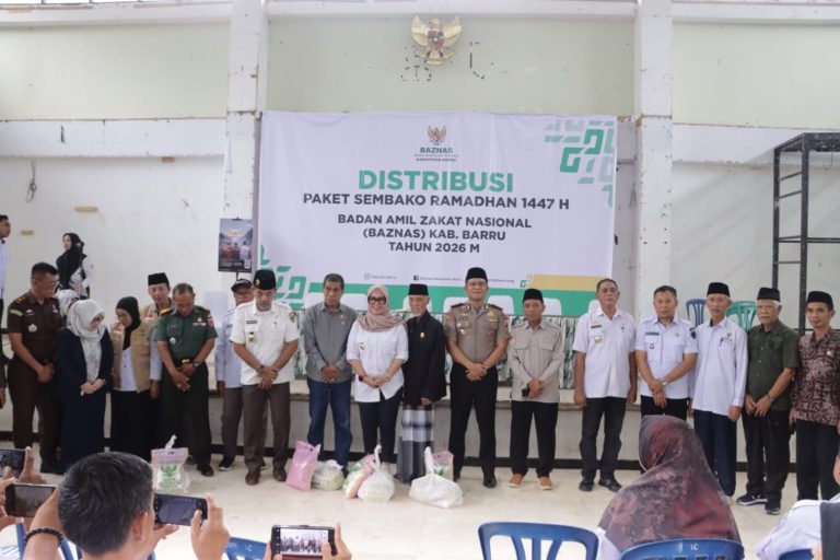 Kapolres Barru Dukung Penyaluran 4.500 Paket Sembako Untuk Masyarakat