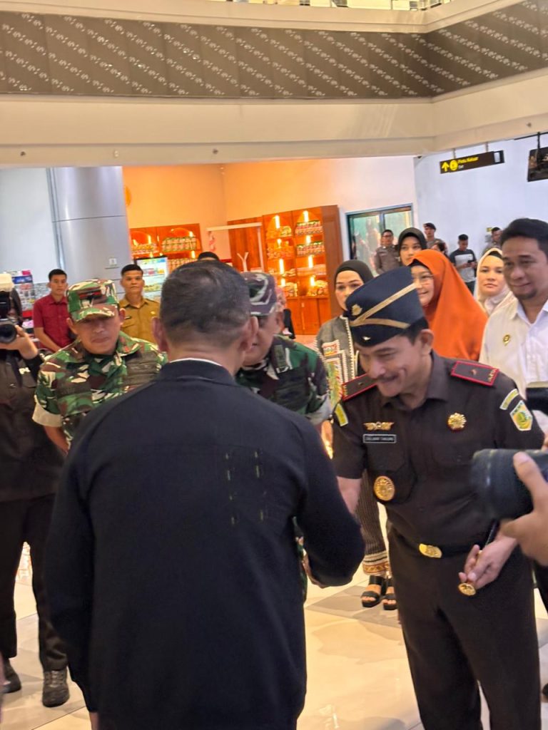Momentum Penyambutan Hangat Dan Keakraban Kepala Kepolisian Daerah Yang Baru Sulawesi Tengah