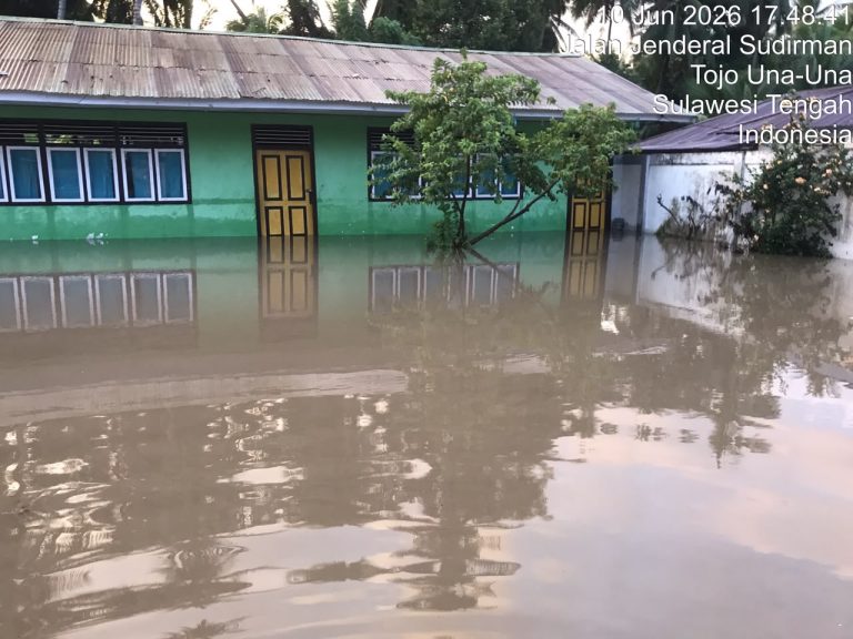 Banjir Rendam 10 Rumah di Bonerato, Tojo Una-una, Ketinggian Hingga 50 Cm