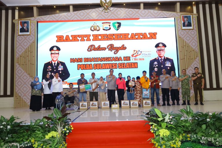 Puncak Bakti Kesehatan Serentak Hari Bhayangkara ke-80, Polda Sulsel Hadirkan Layanan Kesehatan Gratis untuk Masyarakat