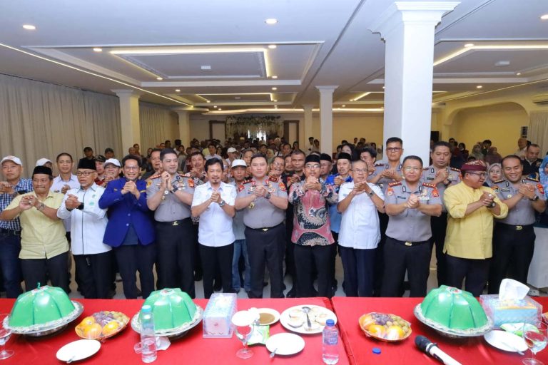 Kapolda Sulsel Kumpul Bersama Masyarakat, Dengarkan Aspirasi dan Perkuat Kepedulian Kamtibmas
