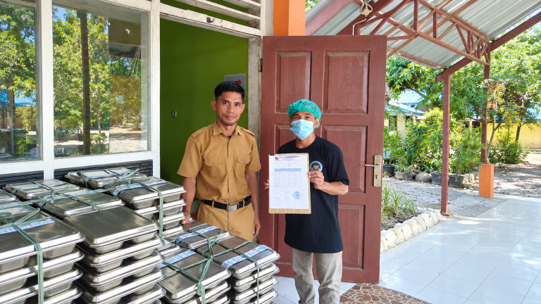 Hari Ini, SPPG Topoyo 02 Salurkan Makan Bergizi kepada 1.922 Penerima Manfaat di Mamuju Tengah